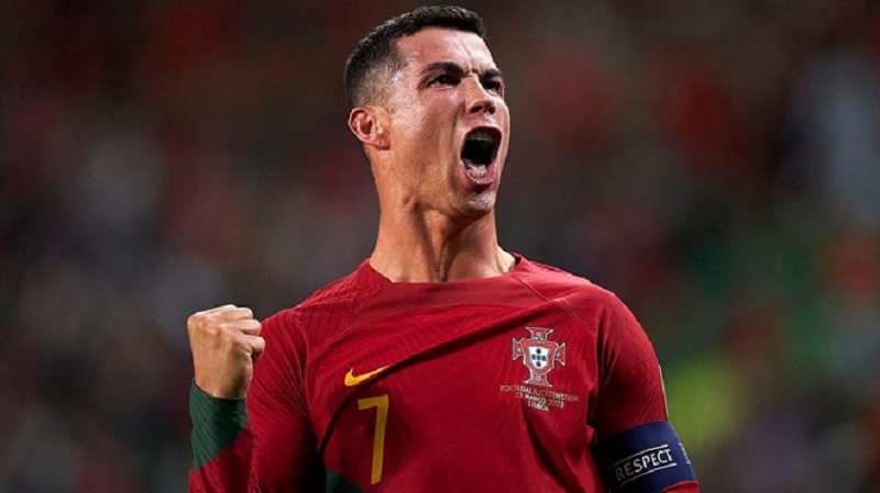 Cristiano Ronaldo - Người đưa tôi đến với bóng đá