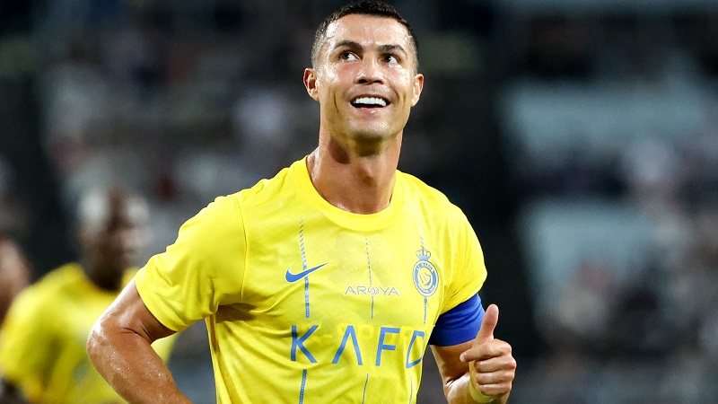 Ronaldo đã chia sẻ niềm vui của mình thông qua một đoạn video ăn mừng quen thuộc “siu” khi anh giành được giải thưởng ngàn năm có một.