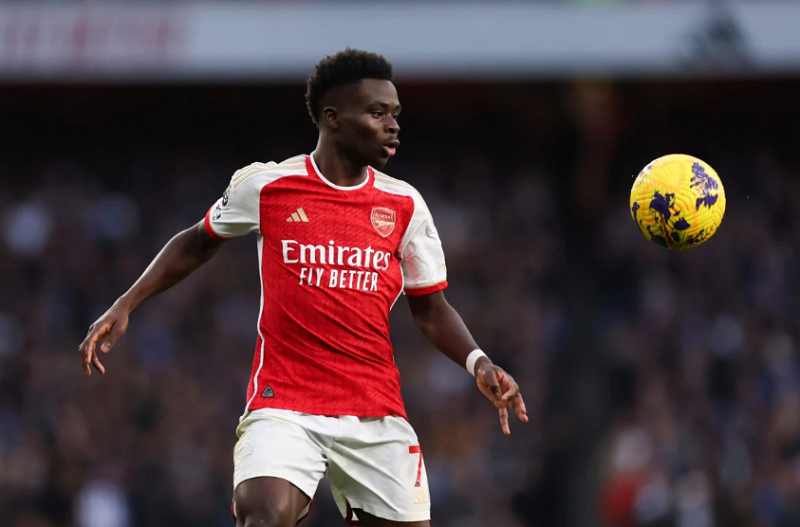 Bukayo Saka đã thể hiện sự khiêm tốn khi đối diện với câu hỏi "Liệu Arsenal sẽ vô địch Premier League mùa này hay không?"